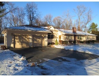 7 Magnolia Ave, Lancaster, MA 01523