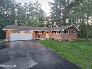 445 Elm Ave, Selkirk, NY 12158