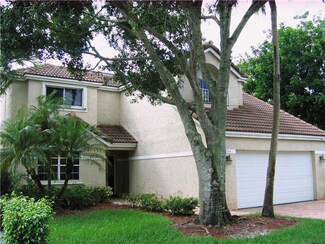 9254 Greenbrier Ct, Davie, FL 33328
