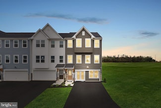 77 Lyriq Ct, Inwood, WV 25428