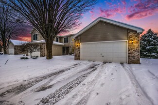 7568 Woodbridge Ln, Portage, MI 49024