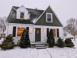 35 Pomona Dr, Rochester, NY 14616