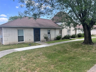 7323 Cook Rd, Houston, TX 77072
