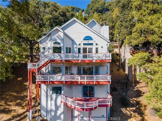 24309 Zurich Dr, Crestline, CA 92325