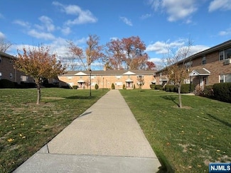 16 Van Buren Ave Unit 22B, River Edge, NJ 07661