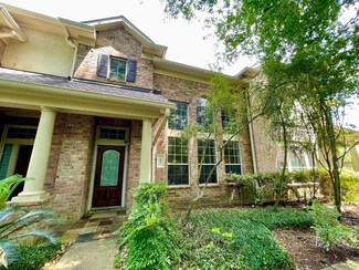 27 Medley Ln, Spring, TX 77382