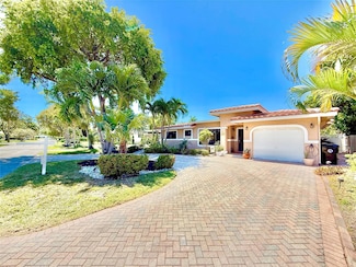 2621 NE 20th Ave, Lighthouse Point, FL 33064