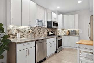 58 Giles Ave Unit 2, Jersey City, NJ 07306