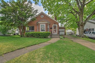 1661 W Riverview Ave, Decatur, IL 62522