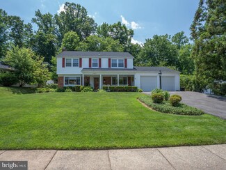 12827 Melville Ln, Fairfax, VA 22033