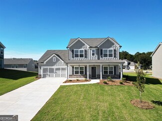 450 Banff Dr, Winder, GA 30680