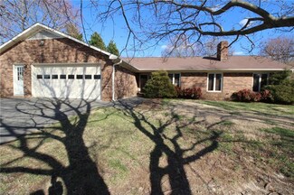 194 Rockford Rd, Kernersville, NC 27284