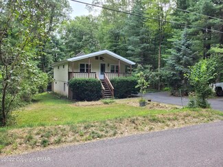 8791 Twin Lake Dr, Kunkletown, PA 18058