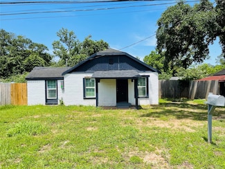 506 N Hackberry St, Sweeny, TX 77480