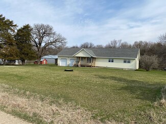 22536 247th St, Waucoma, IA 52171
