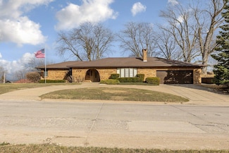 526 N 8th St, Missouri Valley, IA 51555