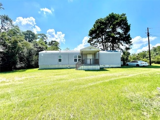 71 Woodrow St, Coldspring, TX 77331