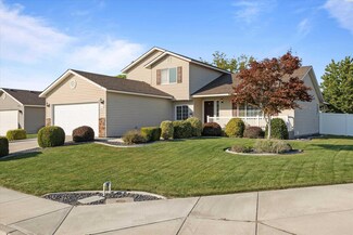 8113 Kootenay Ct, Pasco, WA 99301