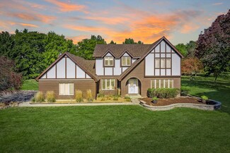 41W622 Holly Ct, Saint Charles, IL 60175