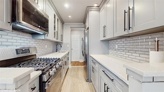 3 Sadore Ln Unit 3B, Yonkers, NY 10710