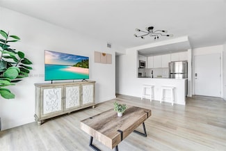 620 SW 10th St Unit 202, Miami, FL 33130