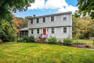 11 Spruce Rd, Medway, MA 02053