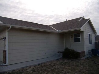 3370 N Governeour Cir, Wichita, KS 67226