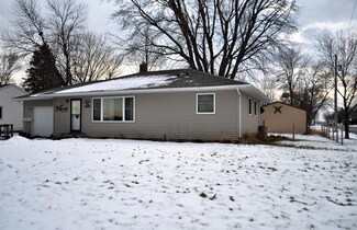 413 10th Ave, Clarkfield, MN 56223