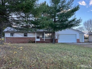11120 N Sunset Dr, Zanesville, IN 46799
