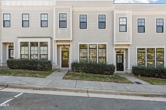 114 Philips Square, Chapel Hill, NC 27516
