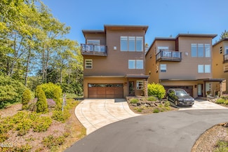 20 Basalt Loop, Yachats, OR 97498