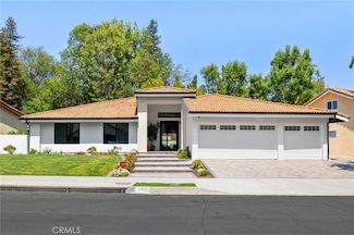 5100 Orrville Ave, Woodland Hills, CA 91367