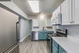 122 Karm St, Castroville, TX 78009