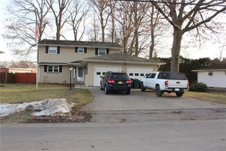 115 Ruth Rd, Syracuse, NY 13212