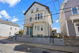 103 Vandewater St, Providence, RI 02908