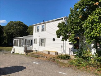 14 Mcteers Ct, West Warwick, RI 02893