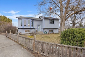 28 N Grady Ln, Spokane Valley, WA 99016
