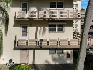 5750 80th St N Unit D208, Saint Petersburg, FL 33709