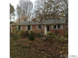 257 Garritt St, Hanover, IN 47243