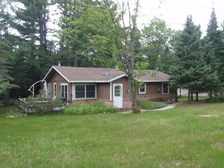 3113 N Manistee River Rd, Frederic, MI 49733
