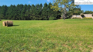 202 Parson Ln, North Wilkesboro, NC 28659