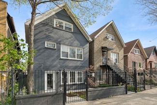2534 W Haddon Ave, Chicago, IL 60622