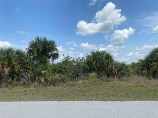 3703 E 17th St, Lehigh Acres, FL 33972