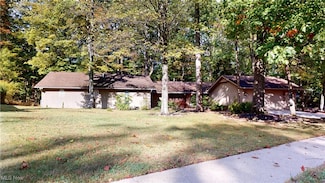 11650 River Moss Rd, Strongsville, OH 44136