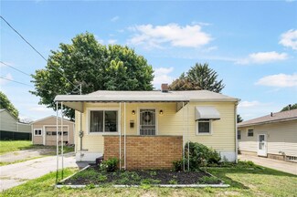 892 Lindsay Ave, Akron, OH 44306