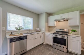 11118 Norby Rd, Kansas City, MO 64137
