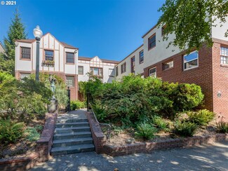 1526 NE 24th Ave Unit 207, Portland, OR 97232