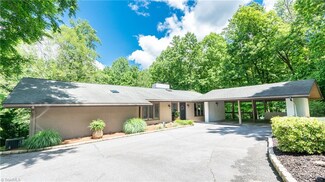 7600 Penland Ct, Clemmons, NC 27012