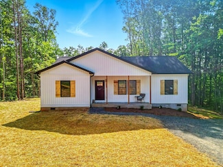 3470 Double Bridges Rd, Spout Spring, VA 24593