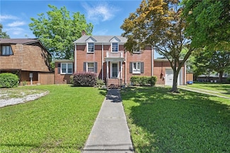 1200 N Fairwater Dr, Norfolk, VA 23508